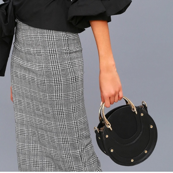 Lulus Handbags - Tinley Black Circle Purse